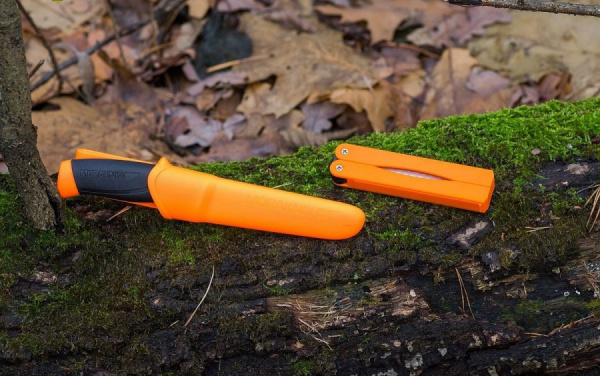 Нож Moraknive Companion F Serrated (S) (оранжевый / черный; нержавеющая сталь)